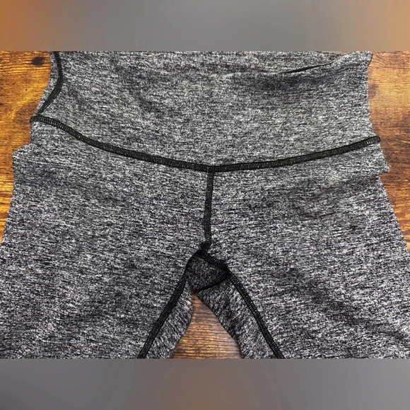 Lululemon Wunder Under Low Rise Tight Size 4 - Picture 7 of 11